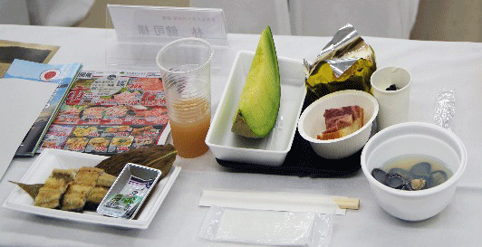 情報交換会でＰＲされた特産品